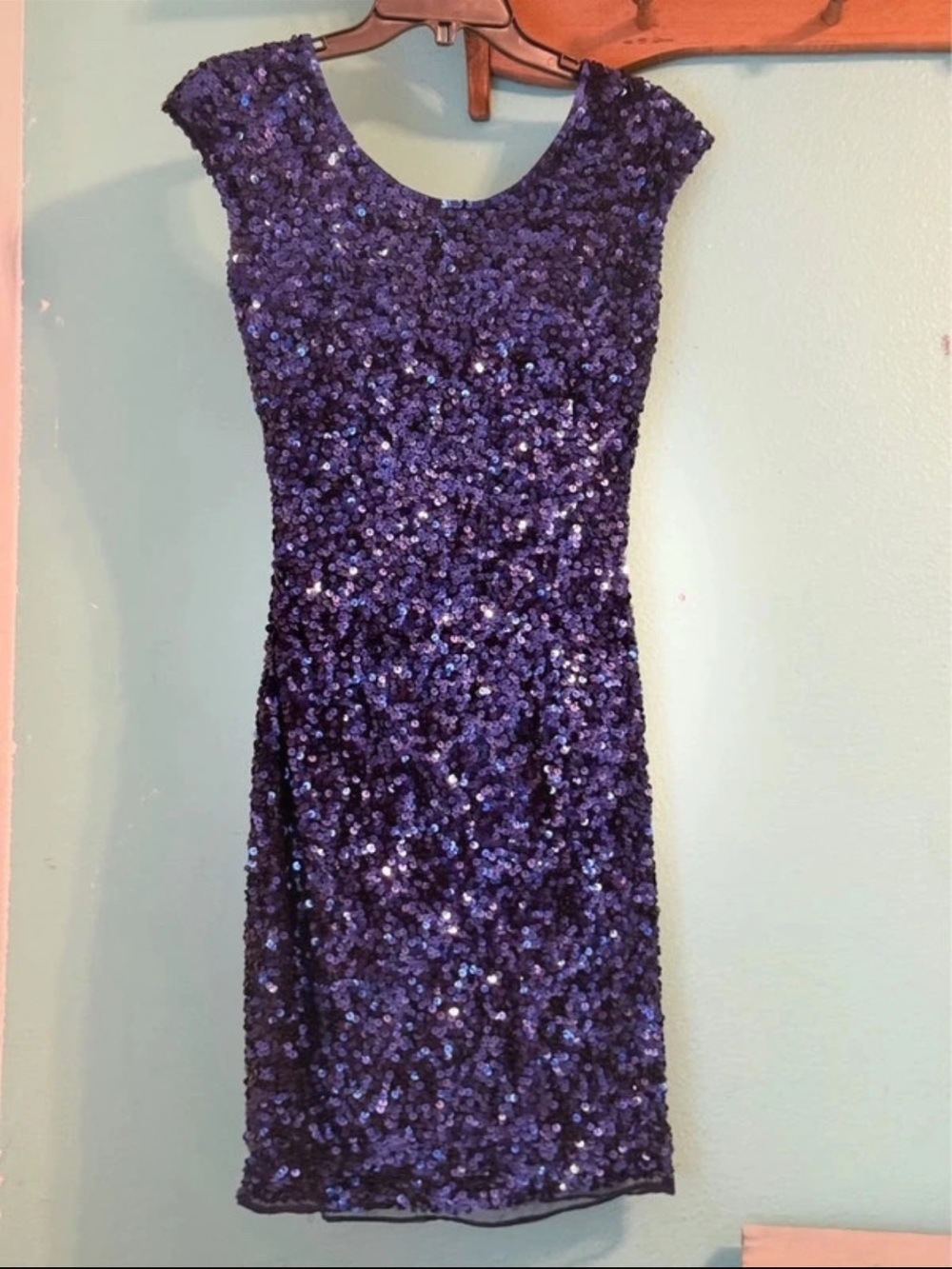 Primavera Couture Deep Purple Sequin Cap-Sleeve Cocktail Dress
